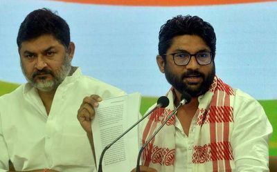 My arrest pre-planned conspiracy designed by Godse-bhakts in PMO, act of cowardice: Jignesh Mevani