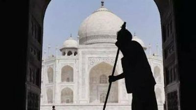 UP: Taj Mahal entry to be free for 2 hours on Tuesday
