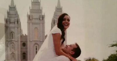 Wedding snap makes people's brains 'feel uncomfortable' as they can't work it out