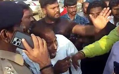 TRS activists attack Praja Shanthi Party chief K A Paul
