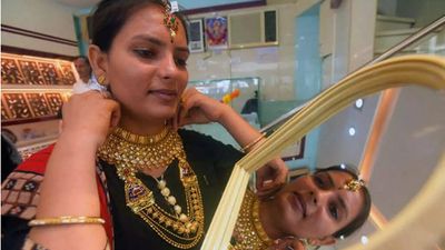 Mumbai: Jewellers expect robust sales at Akshay Tritiya despite high rate of gold