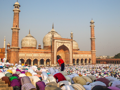 Happy Eid-ul-Fitr 2022: Eid Mubarak Images, Wishes, Messages, Quotes, Photos, Pictures and Greeting Cards