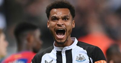 Jacob Murphy leads Newcastle United fans in rousing rendition of Joelinton song on night out