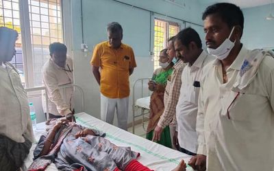 Three SSC exam students injured in two accidents in Anantapur