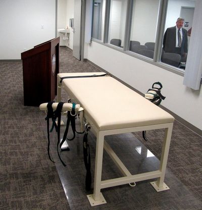 Tennessee halts executions ahead of a review of lethal injections