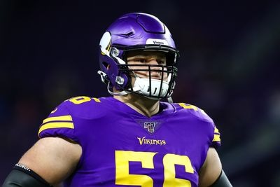 Vikings decline fifth-year option on Garrett Bradbury