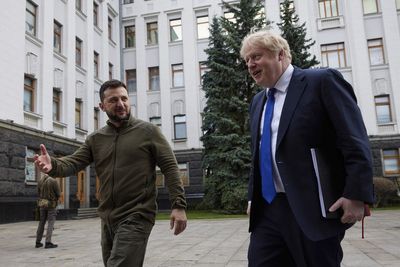 Johnson to hail Ukraine’s ‘finest hour’ in address to Kyiv parliament