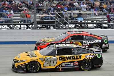 Bell rallies to fourth in tough day for JGR at Dover