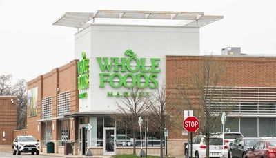 Lightfoot: Whole Foods closing ‘gut blow’ to Englewood, but ‘we’re gonna work our tails off’ to find replacement