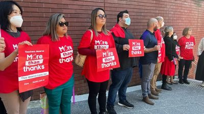 NSW teachers to strike on Wednesday after failed bid by government to placate union over pay rises