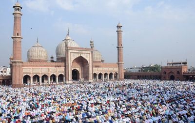 Delhi: Devotees in large numbers offer Namaz at Jama Masjid on Eid-Ul-Fitr