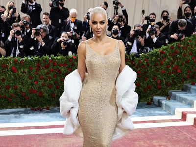 Met Gala moment | Kim Kardashian channels Marilyn Monroe