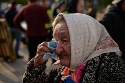 Russia steps up Ukraine fight as more Mariupol evacuations expected