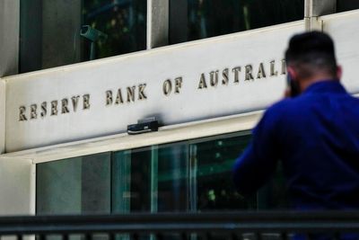 Australian central bank decides first rate hike in 11 years