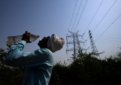 Heat wave sparks blackouts, questions on India's coal usage