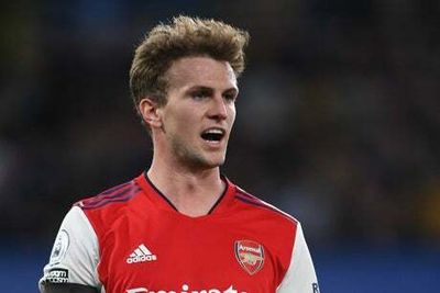 Rob Holding urges Arsenal not be distracted by crucial Tottenham derby with Leeds clash up first