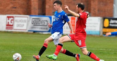 Irvine Meadow youngster, 17, hailed after impressive Clydebank showing