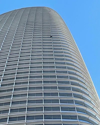 Anti-abortion activist climbs San Francisco’s tallest building