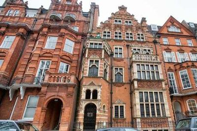 London art dealer Ivor Braka to swap gallery home for £60 million Knightsbridge mansion project