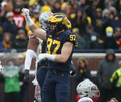 Aidan Hutchinson a co-favorite for Defensive Rookie of the Year