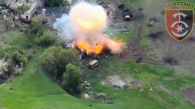 VIDEO: Smoke And Mortar: Ukrainian Mortars Destroy Russian Ammo Depot In Fiery Explosion