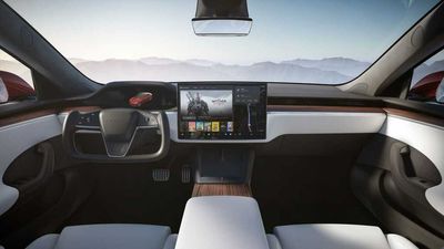 Tesla Finally Adds Power-Adjustable "Swivel" Screen To Model S And X
