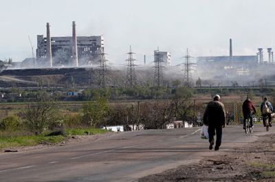 Heavy fighting at Mariupol steel plant where 30 children remain trapped