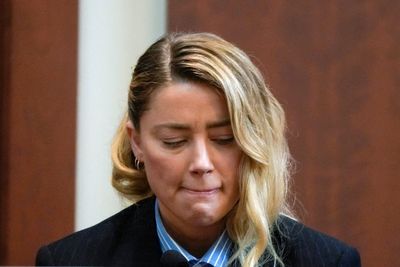 Tearful Amber Heard tells court Johnny Depp ‘slapped me across the face’