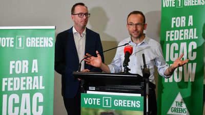 Greens prioritise push for federal ICAC