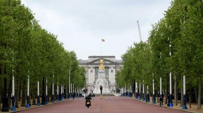 Buckingham Palace Parties Return, Without Queen Elizabeth