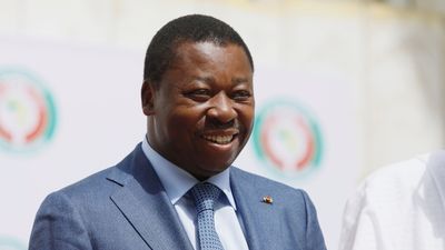 Togo agrees to mediate in Mali political crisis