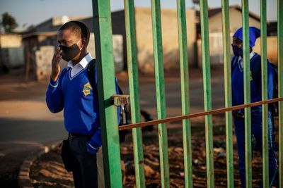 S.Africa drops masks for children despite Covid surge