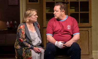 Middle review – marital and midlife reckoning brings gags and gripes