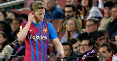 Barcelona open to selling midfield star to new Man Utd boss Erik ten Hag