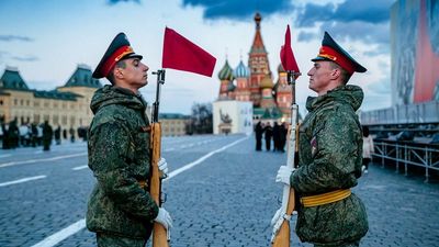 VIDEO: Goose Stepping-Out: Russia’s Chilling Soviet-Style Victory Parade
