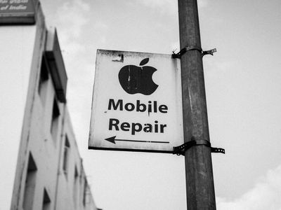 Awkward: Apple's At-Home Repair Kit Could Actually Cost You More Than Paying The iPhone Maker To Carry Out Repairs