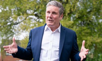 Former police chief condemns pressure to investigate Keir Starmer’s office beer