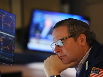 Stocks dive as fears about the economy intensify