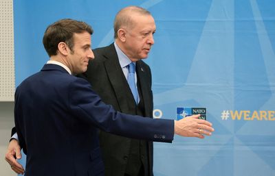 Turkey's Erdogan, France's Macron discuss Ukraine in phone call