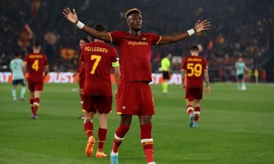 Tammy Abraham heads Roma into final to end Leicester’s European hopes