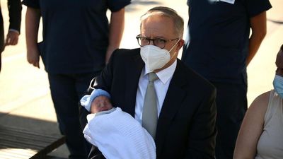Labor ditches policy of adding superannuation to Commonwealth-funded parental leave