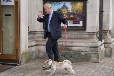 Tories lose Wandsworth as Johnson faces backlash from own councillors