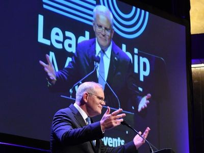 Defence funding in PM's pitch to WA voters