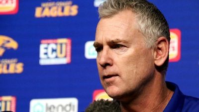 West Coast coach Adam Simpson fumes over Eagles' nightclub visit during Western Australia's COVID-19 rise