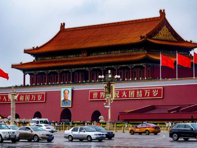 Apple, Microsoft To Be Hit As China Bans Foreign Computers, OS In Government Offices