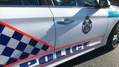 Police return gunfire at alleged car thieves in Toowoomba, hunt for offenders