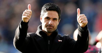 Mikel Arteta shows he doesn't care for Gary Neville claims over Man Utd comparison