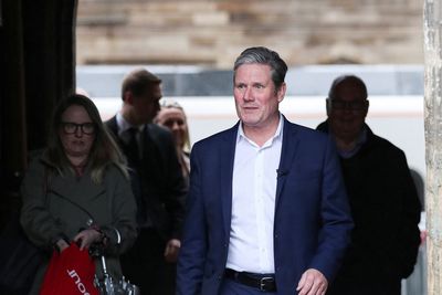 UK police to investigate Labour leader over possible lockdown breach