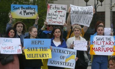 Wives of Mariupol soldiers dispersed by police at Kyiv protest