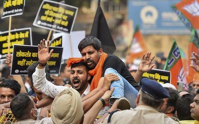 Former police officers slam drama over BJP member Tajinder Bagga’s arrest
